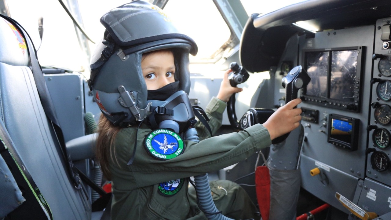 Niña llanera con leucemia cumple su sueño de volar