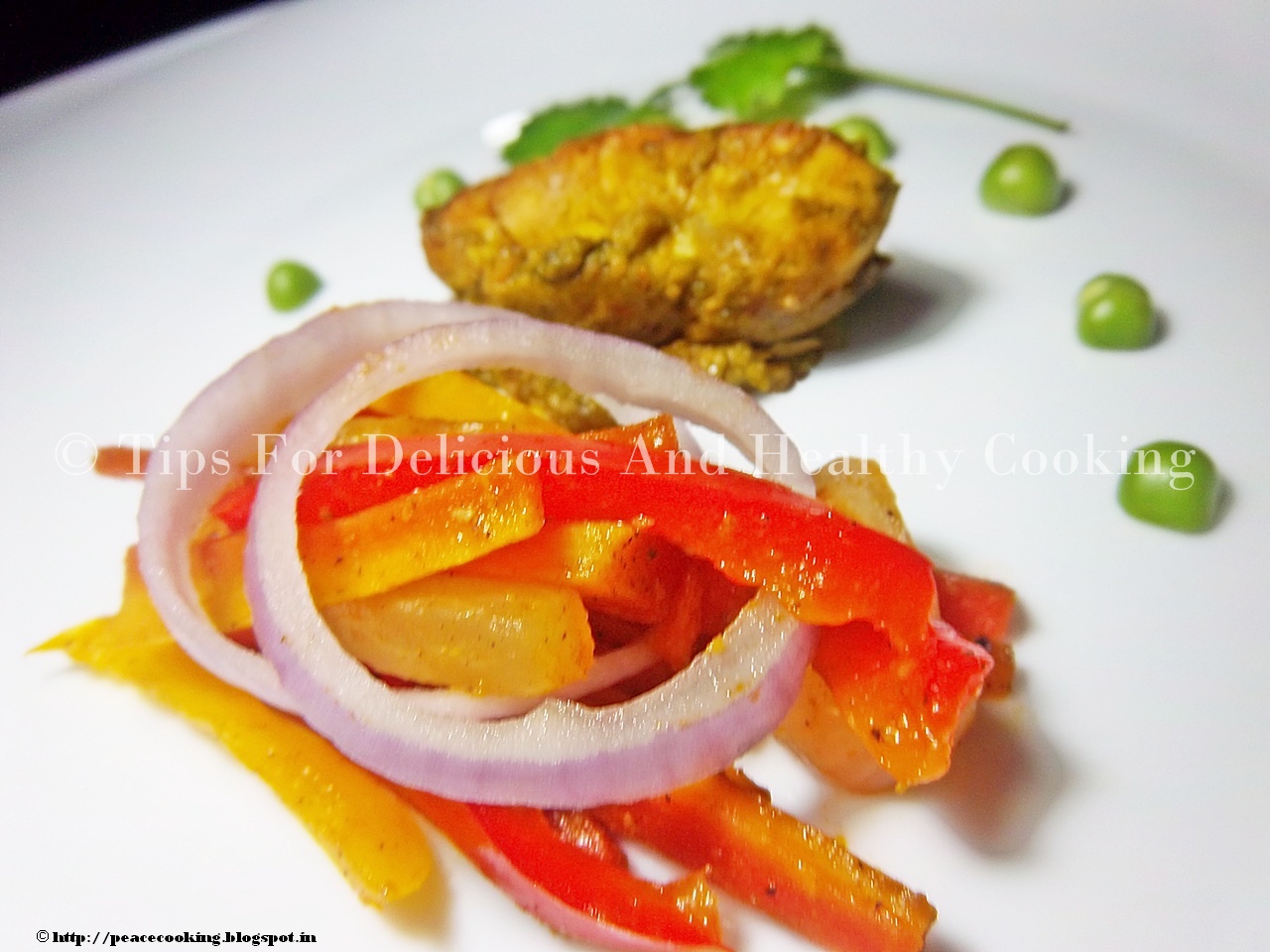 Herbed Chicken With Radish Pepper Salad