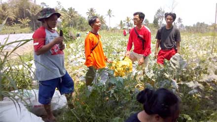 Para Relawan di Magelang