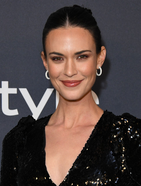 DC COMICS AND ARROWVERSE : Supergirl Star Odette Annable At Warner Bros