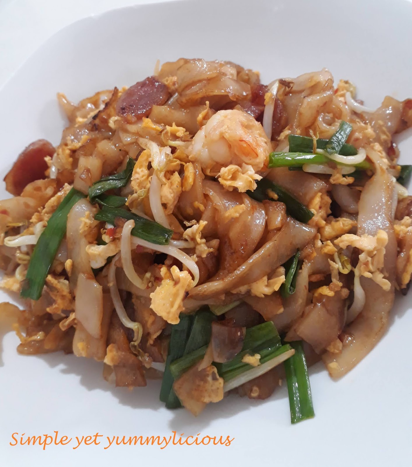 Simple yet yummylicious! Char Kway Teow with Chili Paste