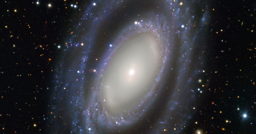 Universo Mágico Galaxia espiral NGC 7098