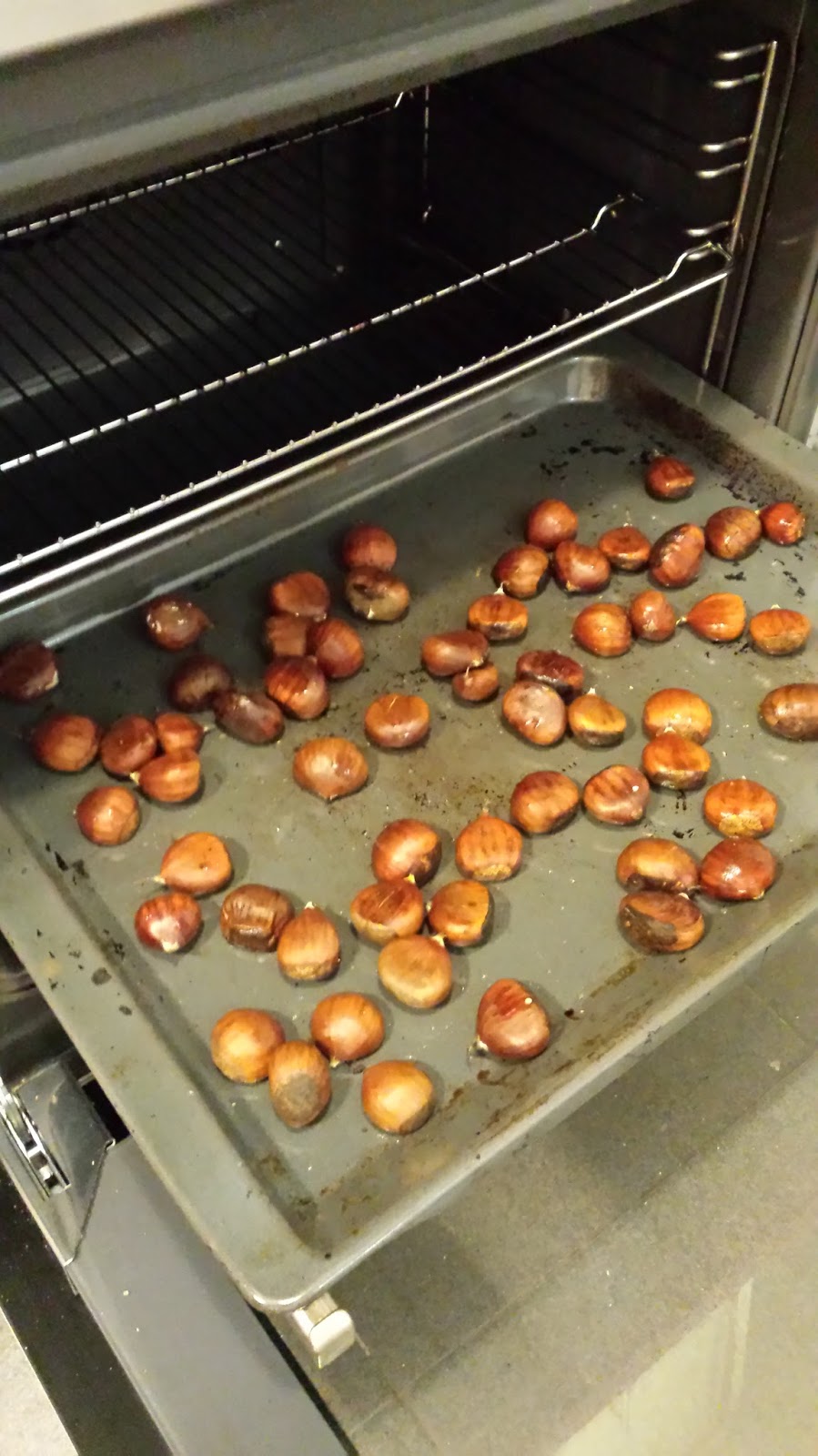 Castañas Al Horno Con Papel Aluminio Castañas Al Horno Con Papel Aluminio