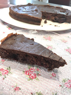 Low Carb Beeren Schoko Tarte Schokoladen Tarte ohne Mehl und ohne Zucker