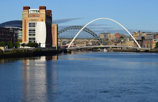 The Baltic alongside the Millennium and Tyne Bridges