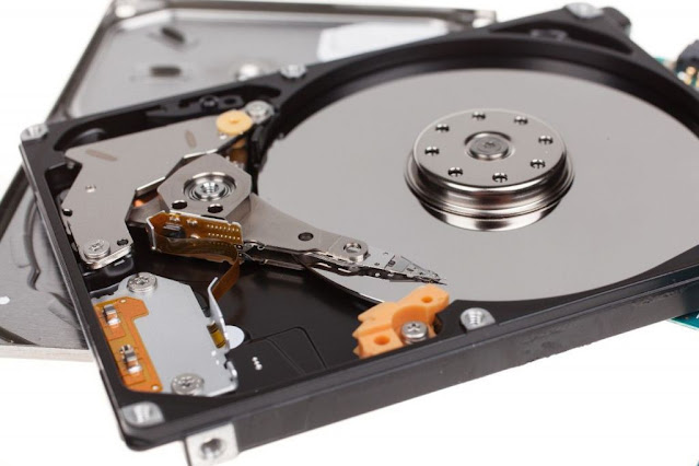 Sejarah Harddisk Komputer Dari Tahun Ke Tahun Sejarah Harddisk Komputer Dari Tahun Ke Tahun