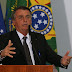 Bolsonaro anuncia Bolsa-Família de R$ 300 e diz que irá vetar "fundão eleitoral"