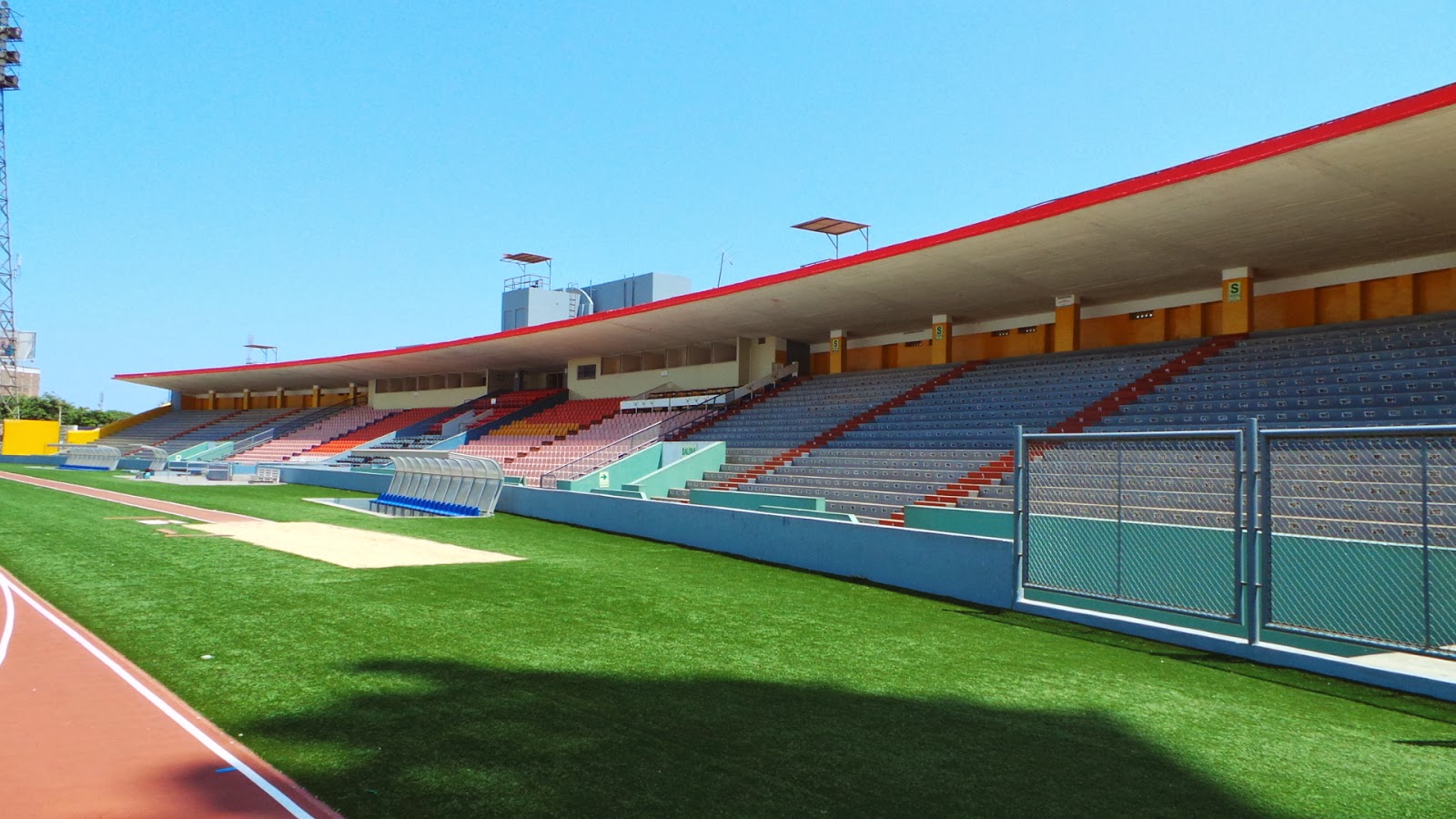 lucalovesfootball-estadio-mansiche-trujillo