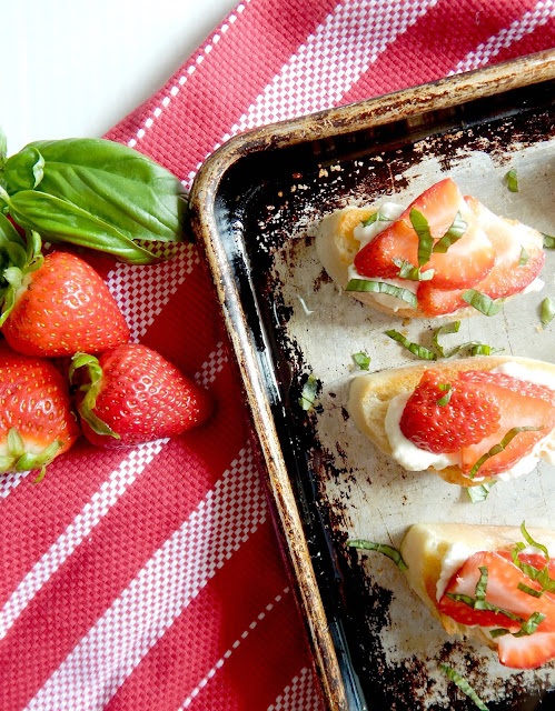 strawberries & cream basil bruschetta