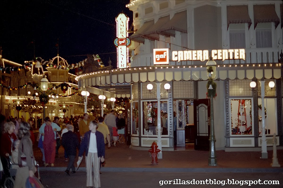 WDW-11-1971-GAF1.jpg