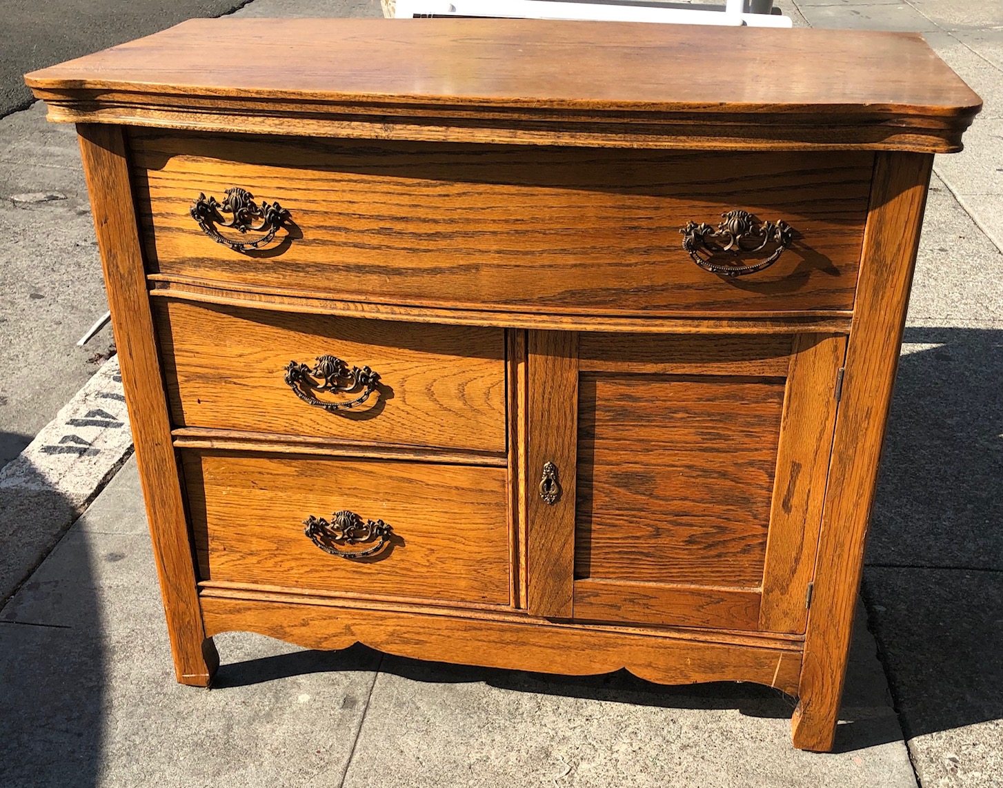 UHURU FURNITURE & COLLECTIBLES SOLD 99788 Vintage Bow Front 3 Drawer