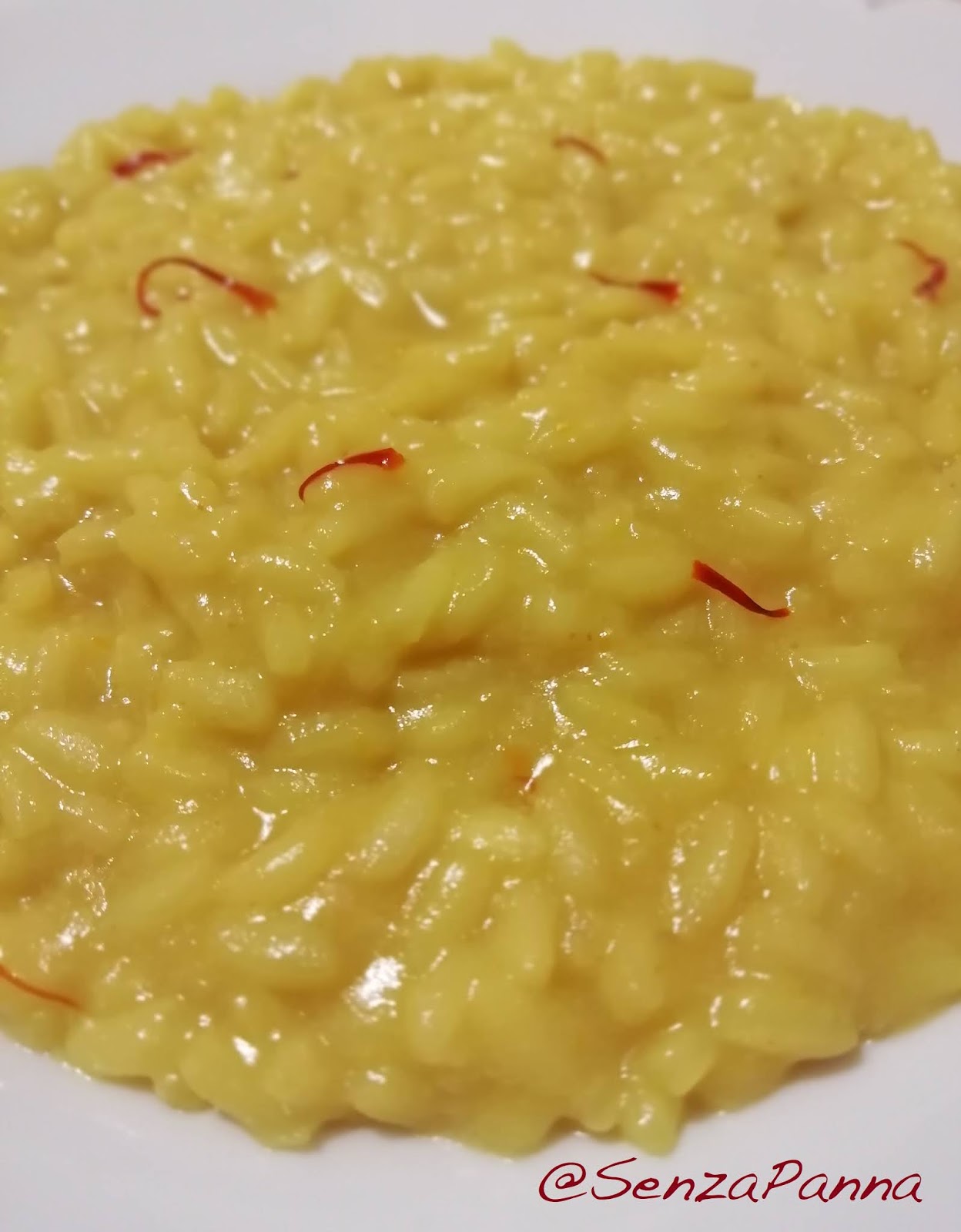 SenzaPanna Risotto alla Milanese. La ricetta del lunedì.