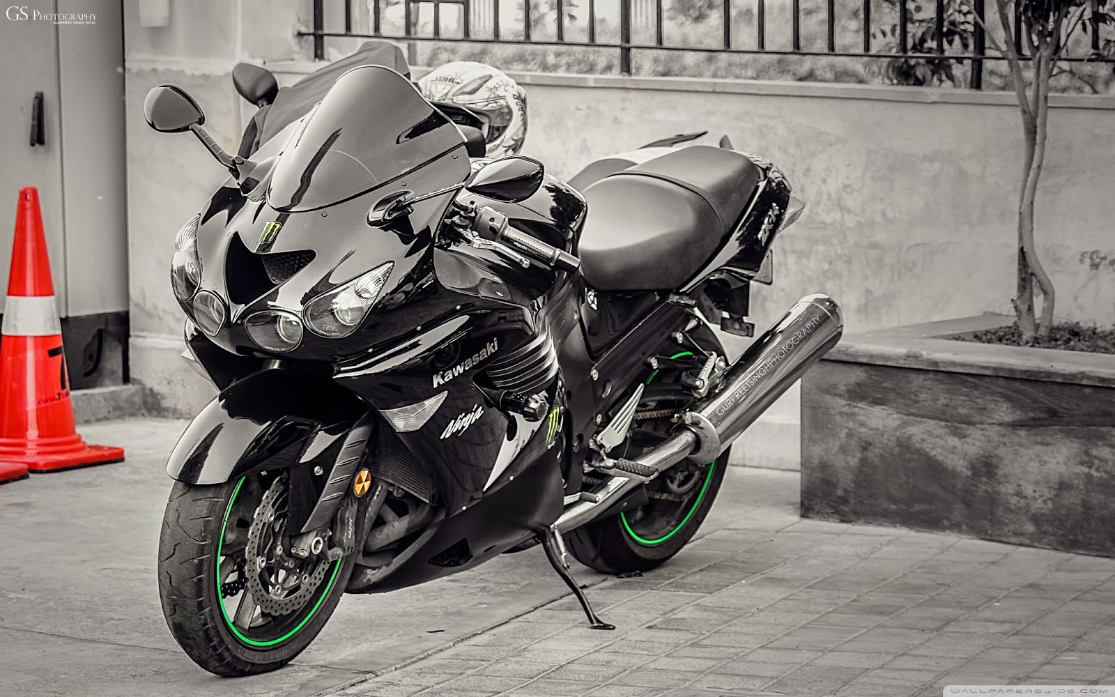 Kawasaki Heavy Bike HD Wallpaper 3000 Wallpapers.