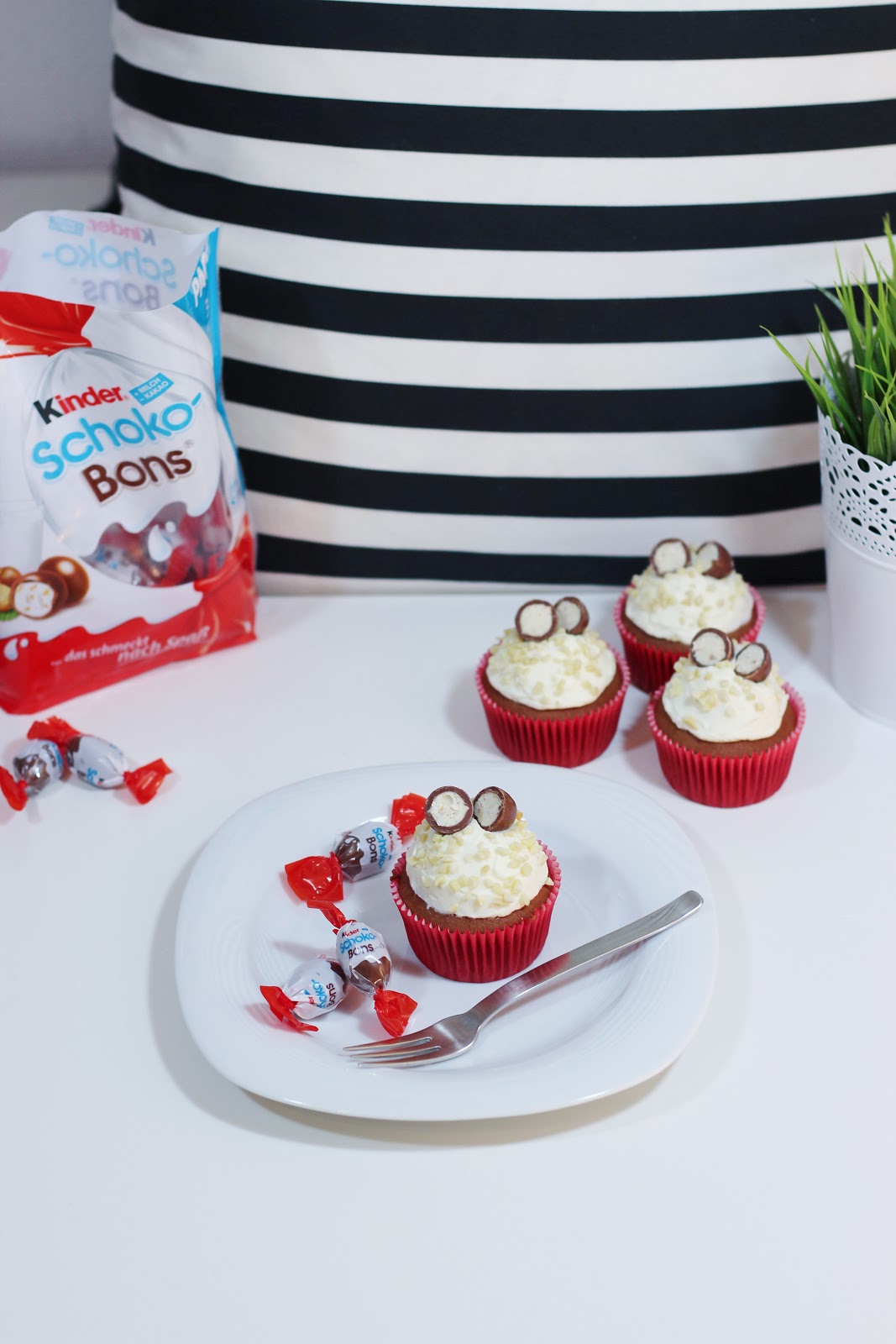 Anna's Heavenly Cupcakes KINDER SCHOKOBON CUPCAKES