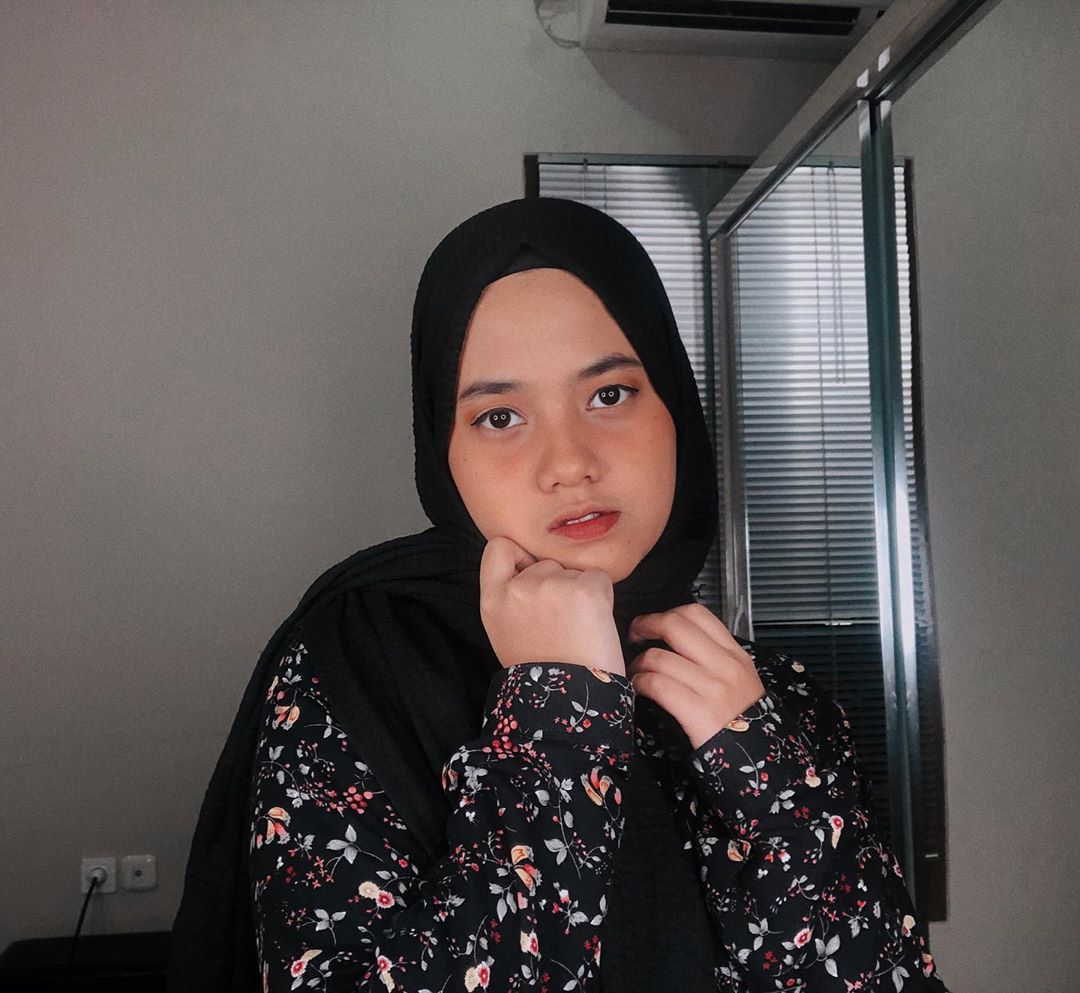 Profil Biodata Hanin Dhiya Terbaru Artanesia