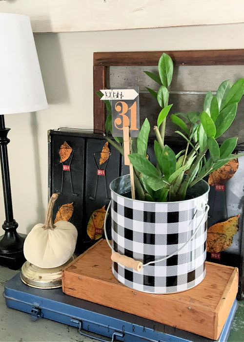 halloween home decor - entry table, bats, vintage layers