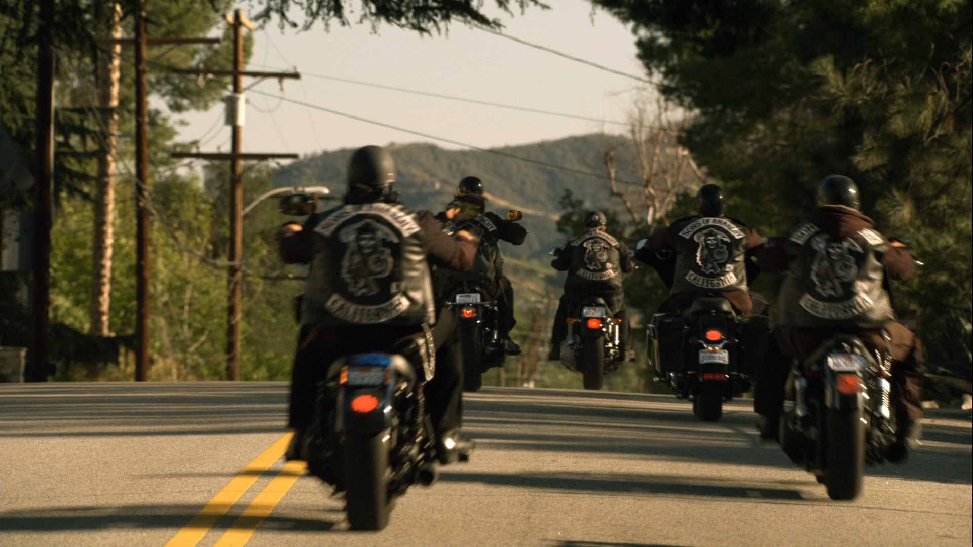 Sons.of.Anarchy.S01E01.0004.png
