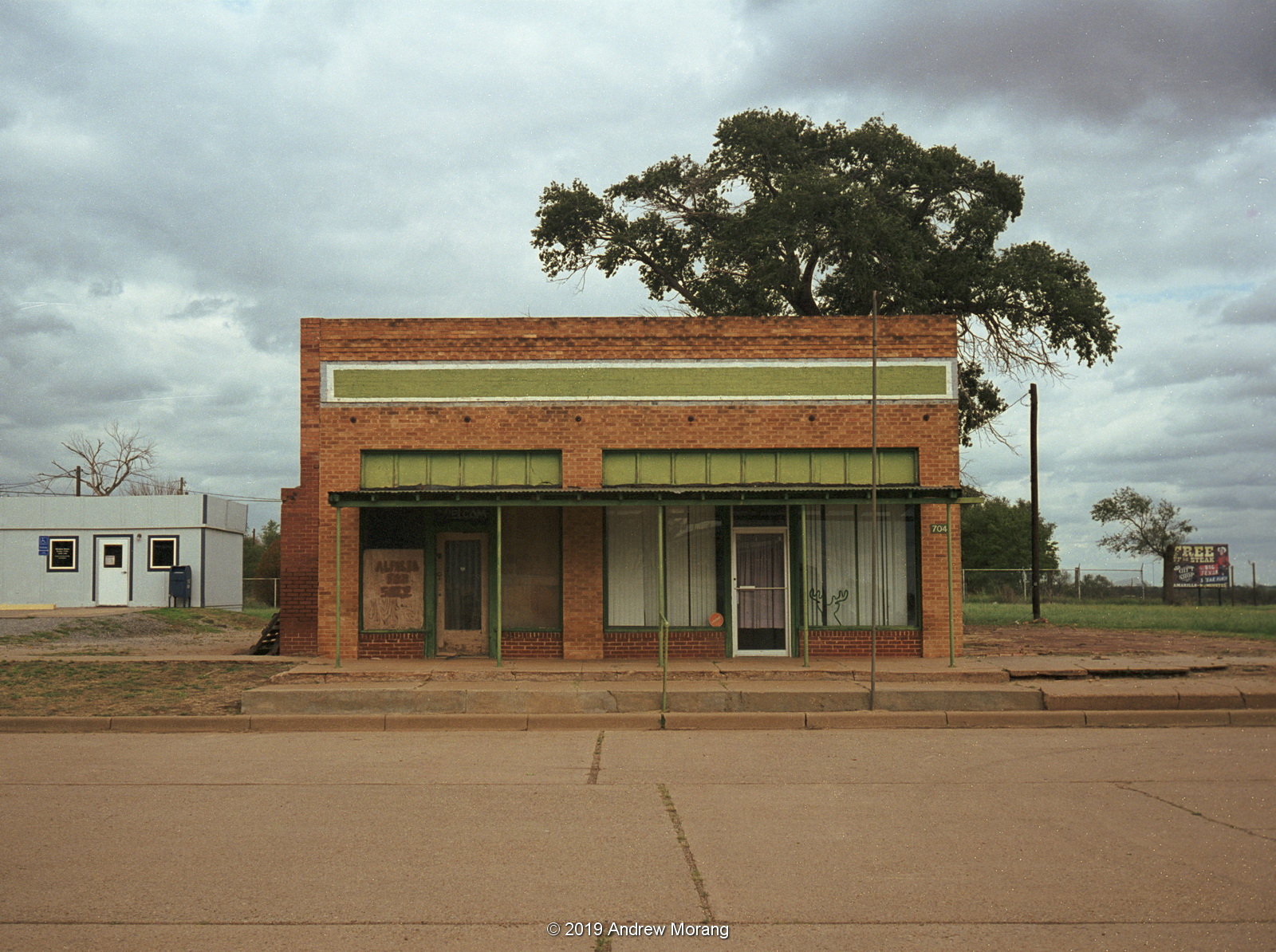 Urban Decay Small Towns in the Texas Panhandle with Ektar 25 film