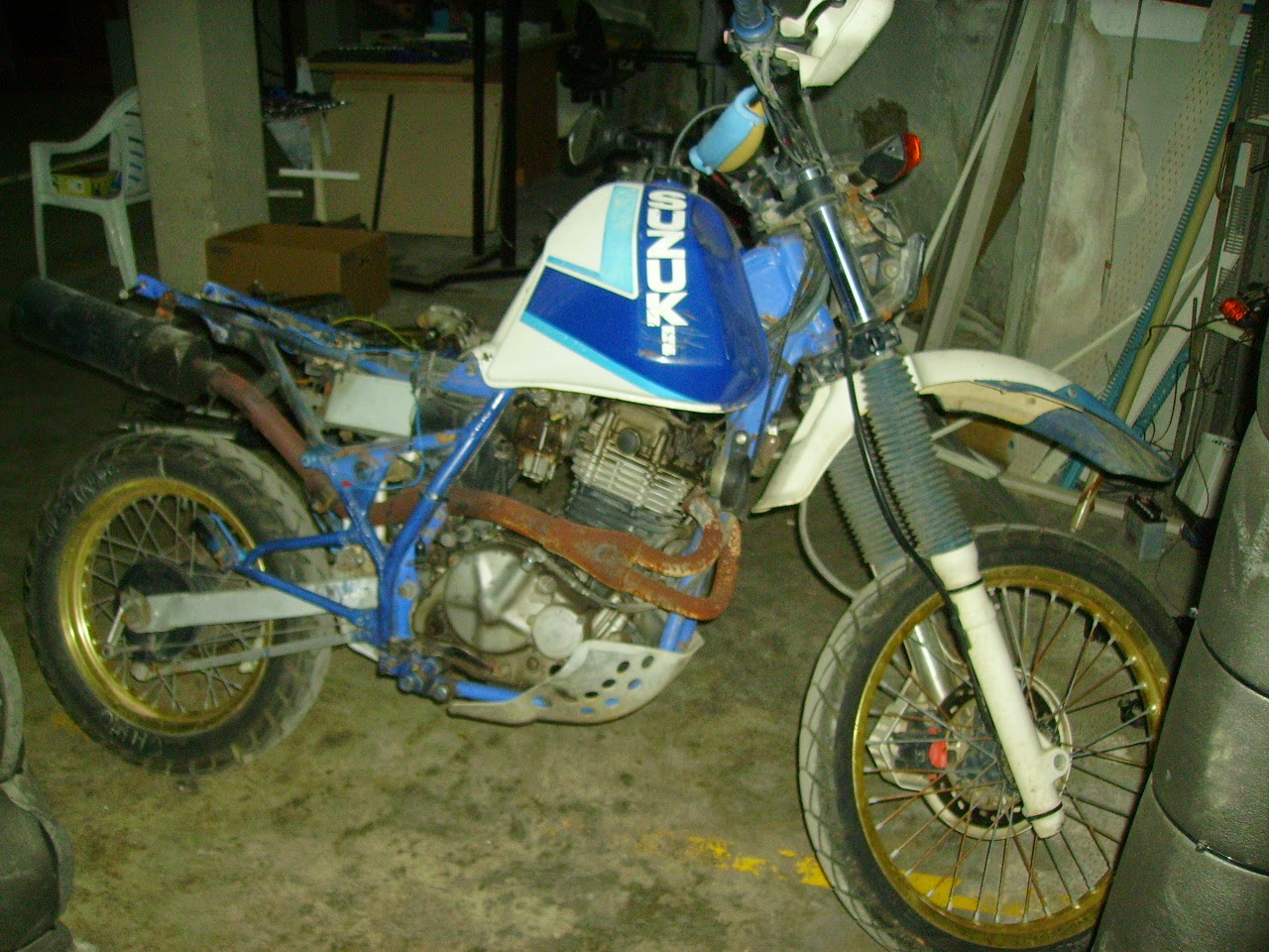 Suzuki djebel 600