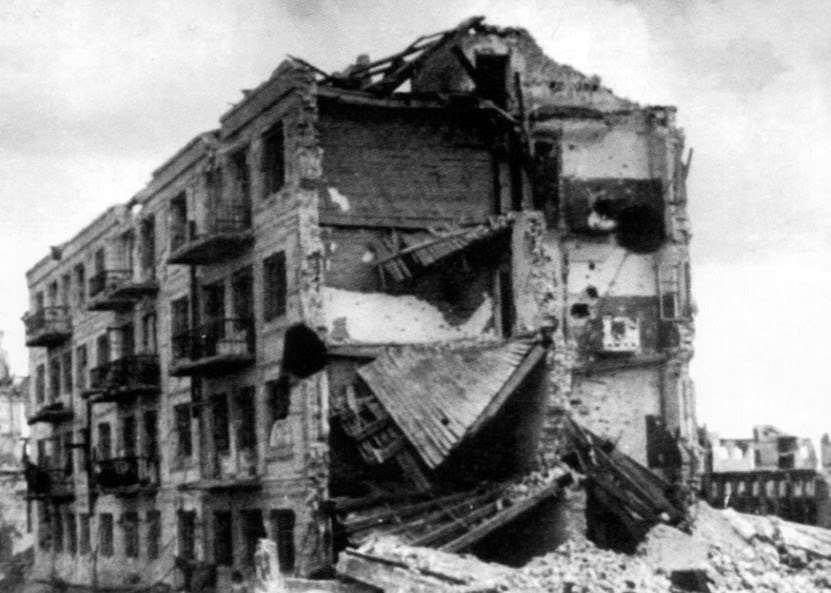 HISTORY OF WAR The siege of Pavlov’s House (26 September 1942 till 25 November 1942)