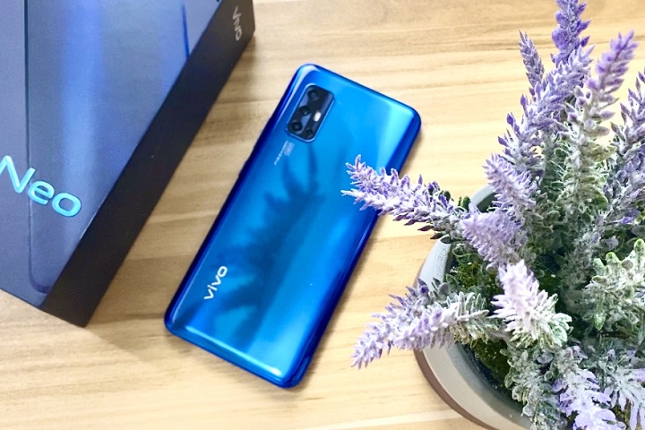 Vivo V19 Neo Unboxing and Review