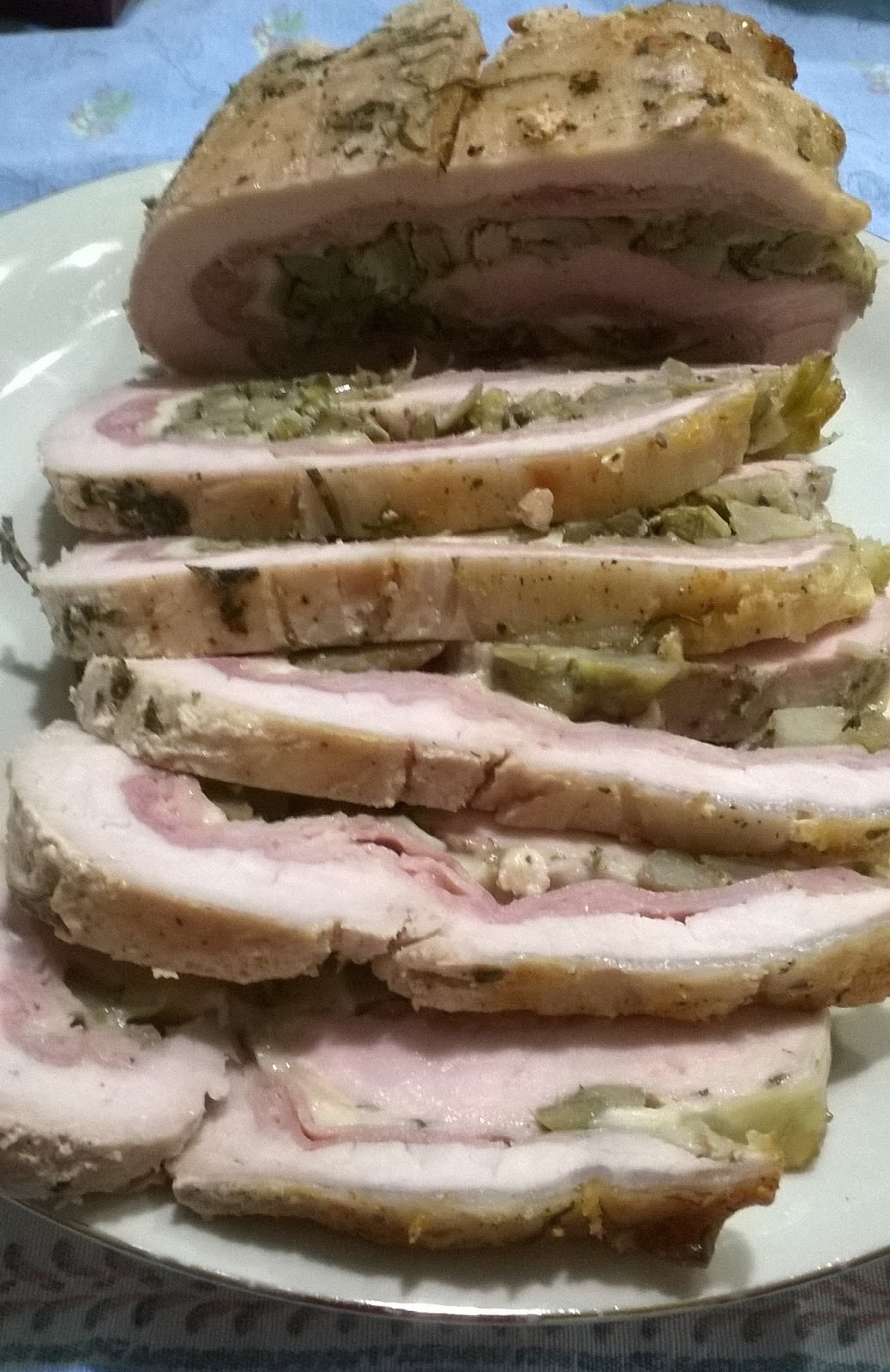 Dolcilandia e non solo... Arrosto di maiale con carciofi e prosciutto