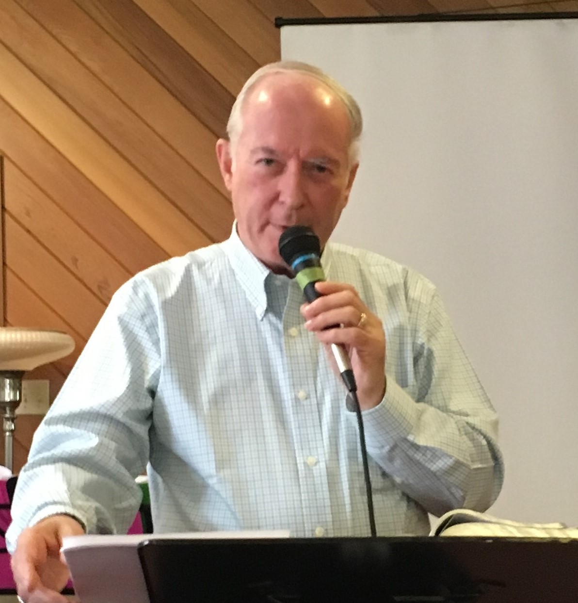 Master's Hand Ministry Dr. Barclay with Something to Think About THE