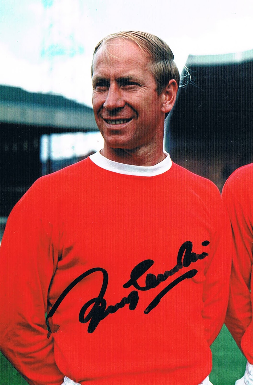 BARTCZU AUTOGRAPHS COLLECTION: #275 Sir Bobby Charlton