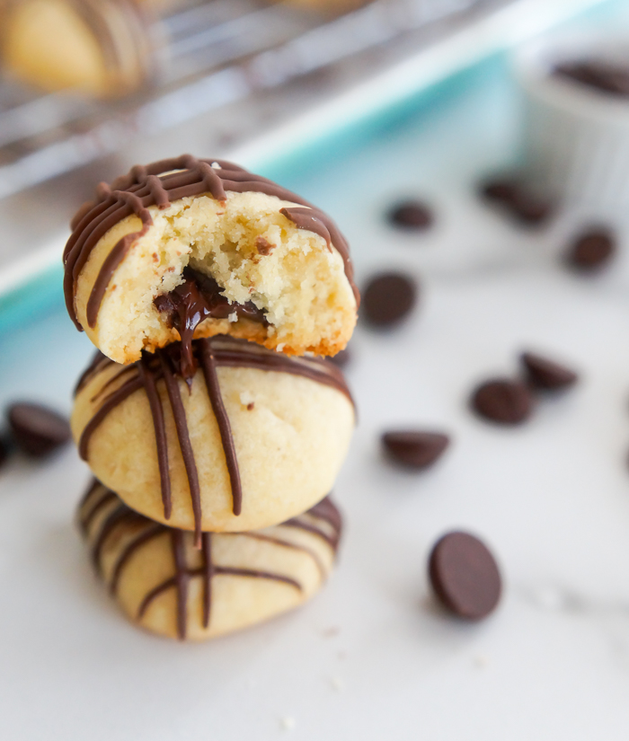 What Can I Use as an Almond Extract Substitute? Bake at 350°