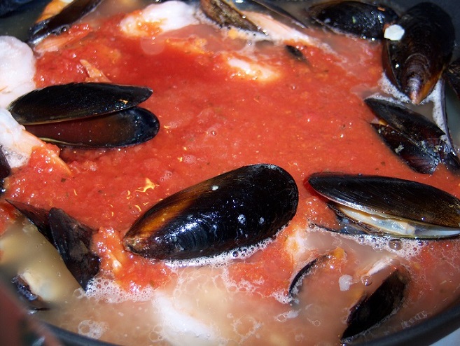 this is marinara sauce with shellfish mussels and a medley or others