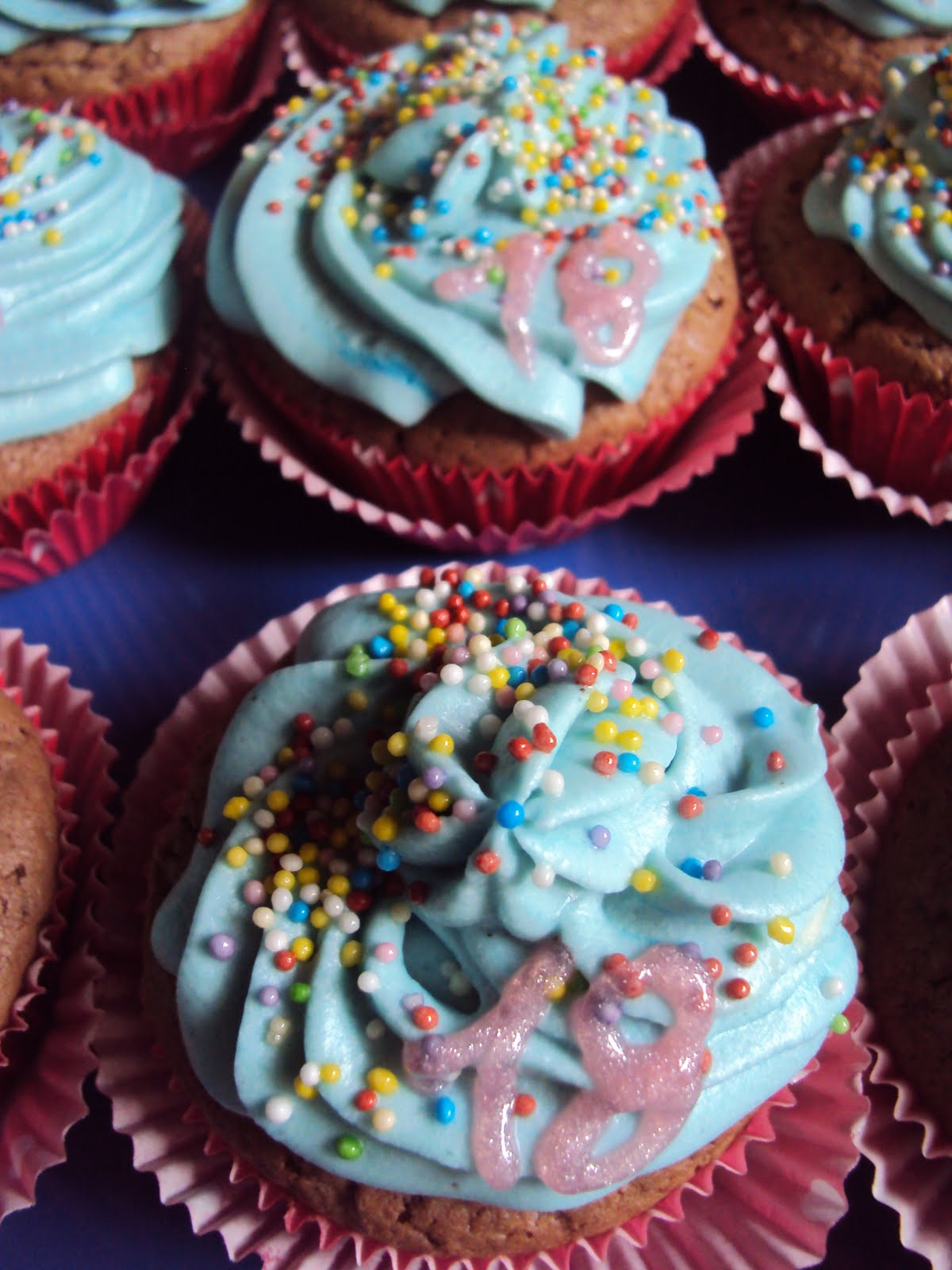 Svenja&amp;#39;s Koch- und Backblog: Donauwellencupcakes und Schokocupcakes mit ...