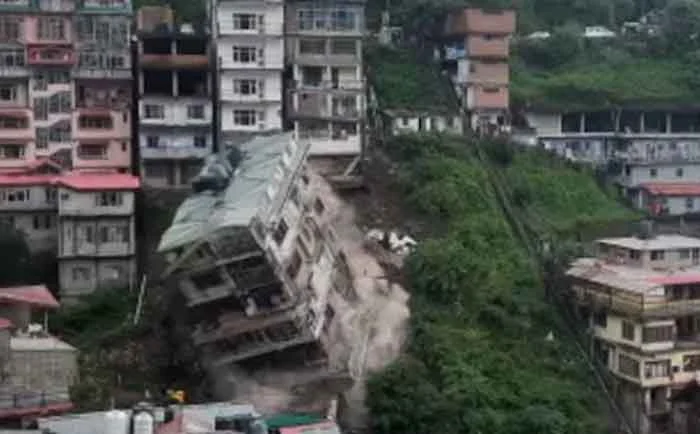 News, National, Video, Rain, Building Collapse, Government, Multi-Storey Building Collapses Due to Landslide in Shimla