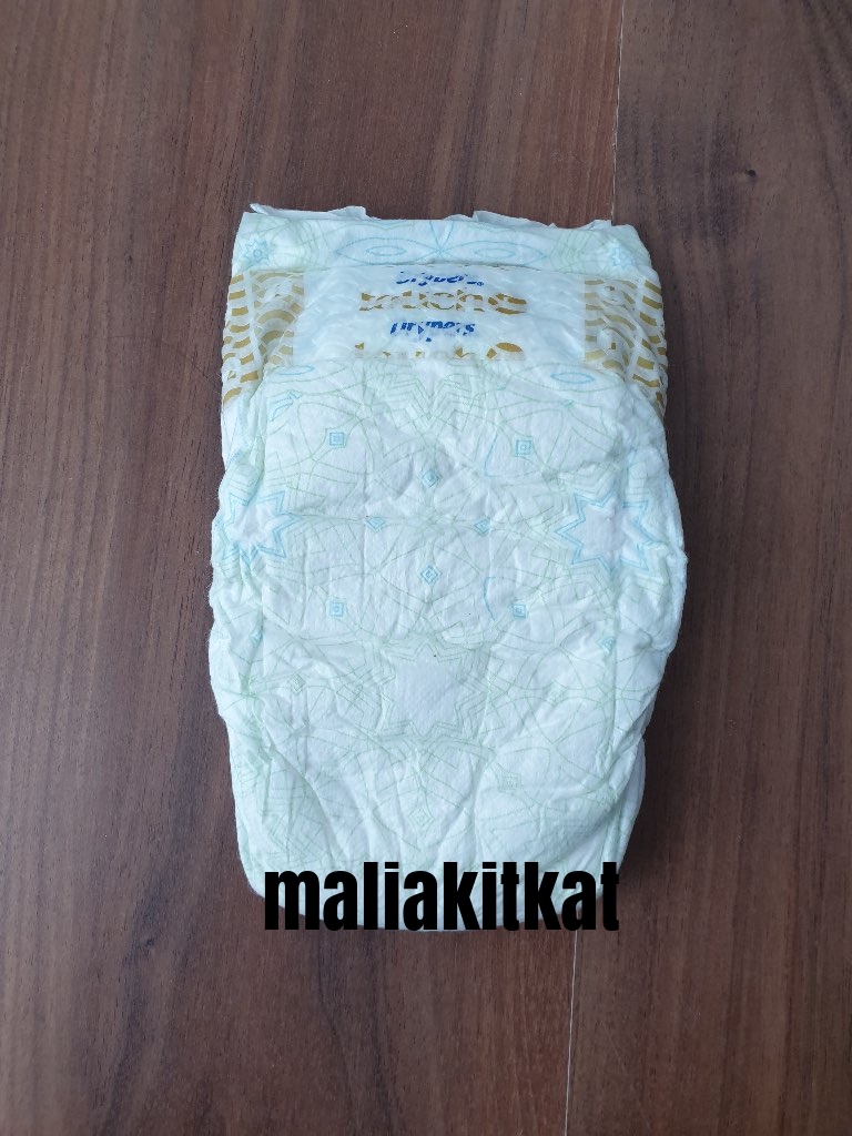 drypers touch newborn