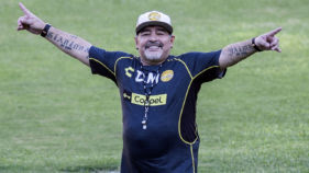 40+ Maradona Present Picture Gif