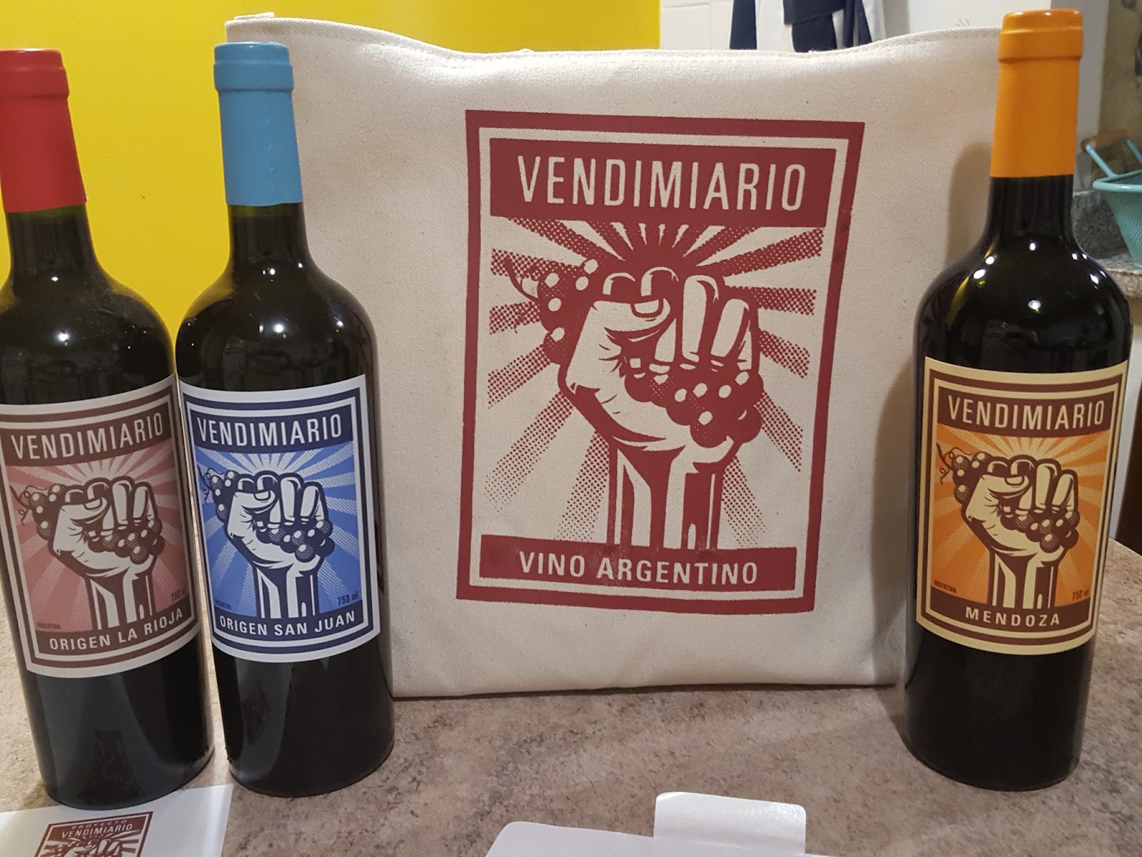 Libritos y Vinitos Vendimiario. Vino solidario de Bodegas Esmeralda