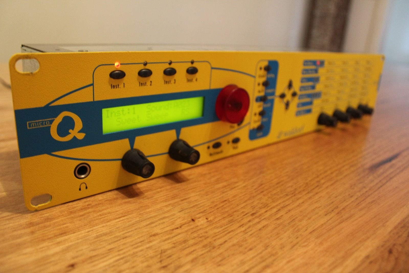 MATRIXSYNTH: Waldorf MicroQ SN 1210053091