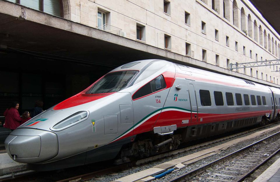 Florence, let's reach it from Rome with highspeed trains for a rewarding tour Florence, let's reach it from Rome with highspeed trains for a rewarding tour