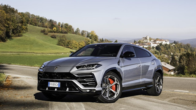 سيارة Lamborghini URUS