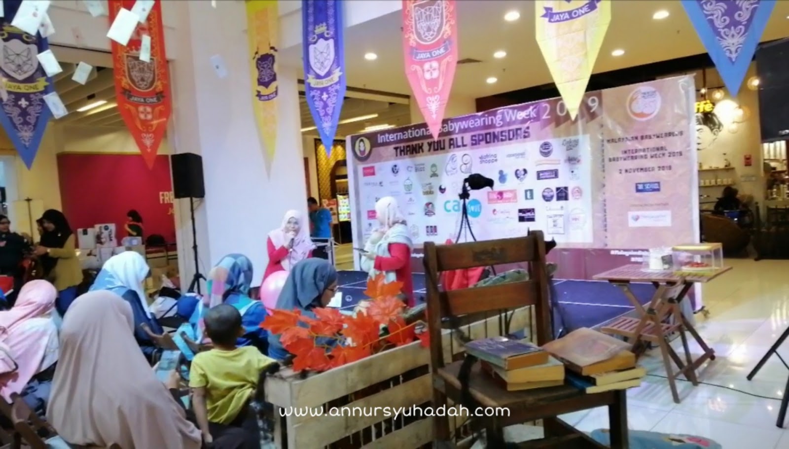 International Babywearing Week (IBW) is a week-long opportunity to celebrate, promote, advocate for, and focus media attention on the many benefits of babywearing, Babywearing Week 2019 di The School by Jaya One, Malaysian Babywearers (Persatuan Penggendong Bayi Malaysia)