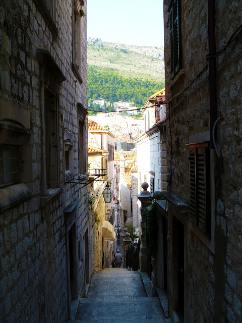 narrow streets dubrovnik