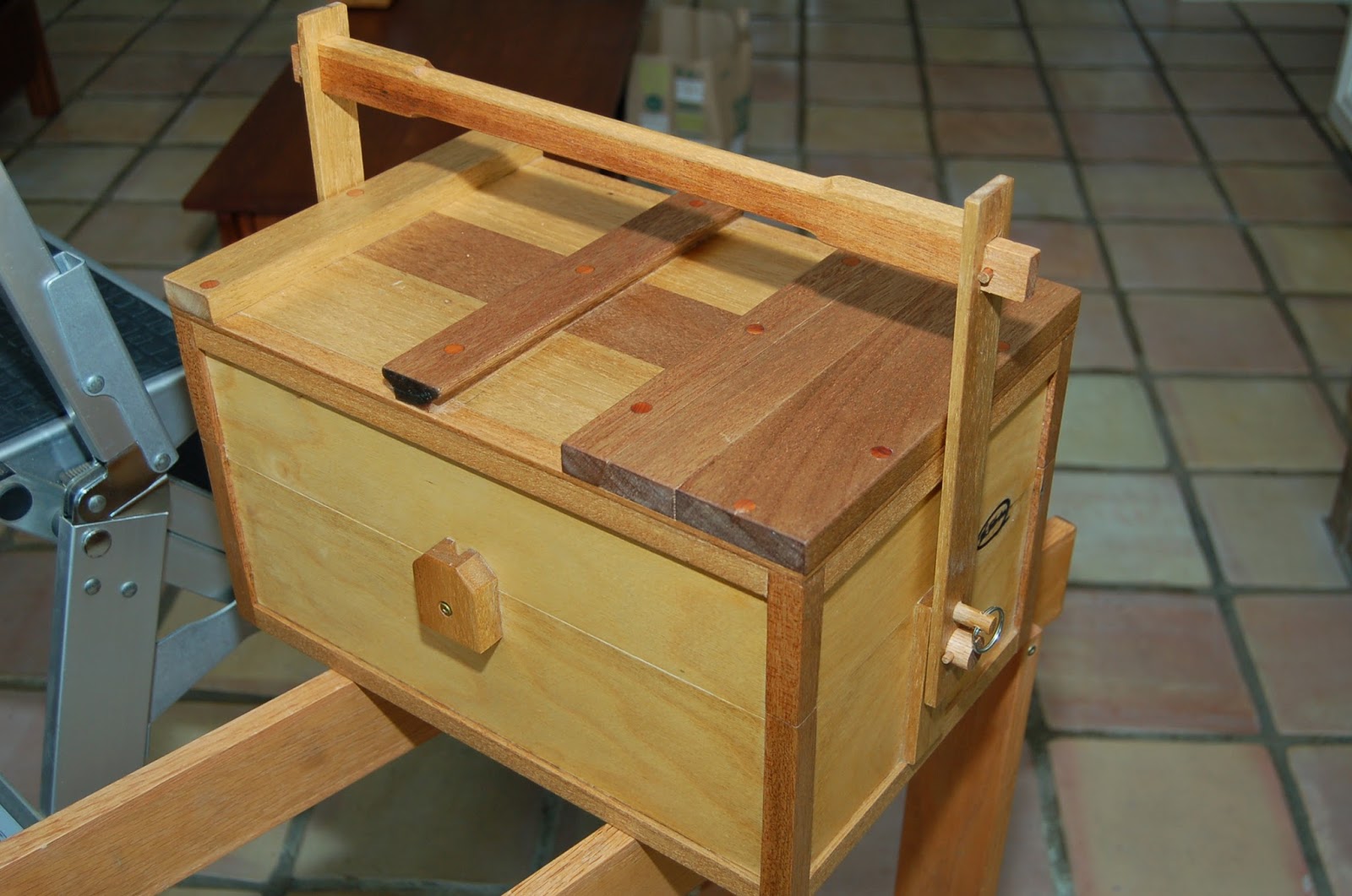 Woodworks Made Easy: A Japanese Tool Box
