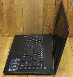 Laptop Bekas ASUS X401U-WX099D Bekas
