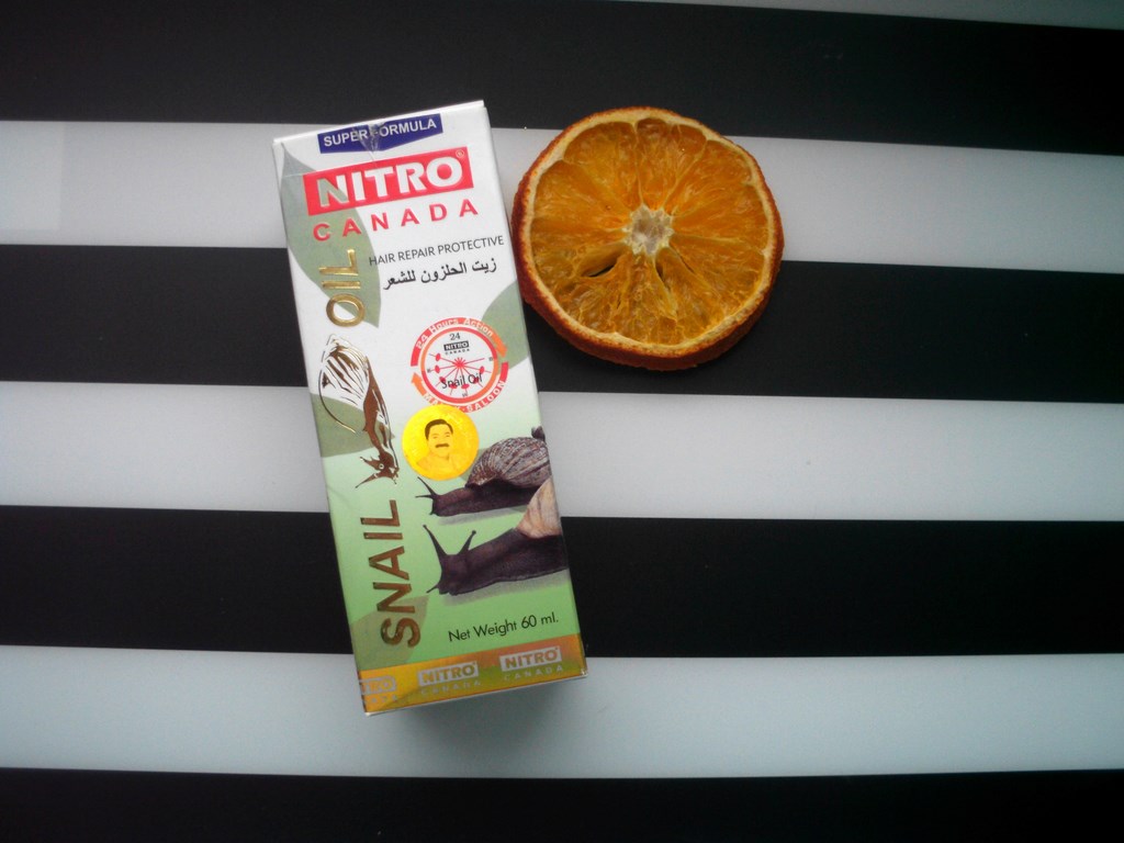 Śluz ślimaka na włosy? A owszem. ;)