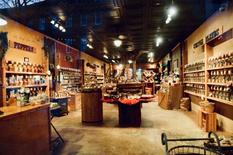 Broughton Street: #8 of 12 Things To Do in 24 Hours in Savannah, GA | Ms. Toody Goo Shoes Broughton Street: #8 of 12 Things To Do in 24 Hours in Savannah, GA | Ms. Toody Goo Shoes