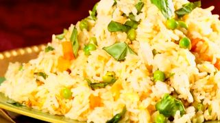 https://www.reladex.com.ng/2021/04/how-to-make-mixed-fried-rice-at-home.html