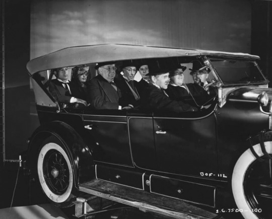 Flick Review < Ball of Fire | Howard Hawks, 1941 24 Flick Review < Ball of Fire | Howard Hawks, 1941 Ball%2Bof%2BFire