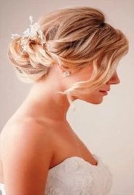 Les 30 Plus Belles Chignon Mariage Tendance 2020
