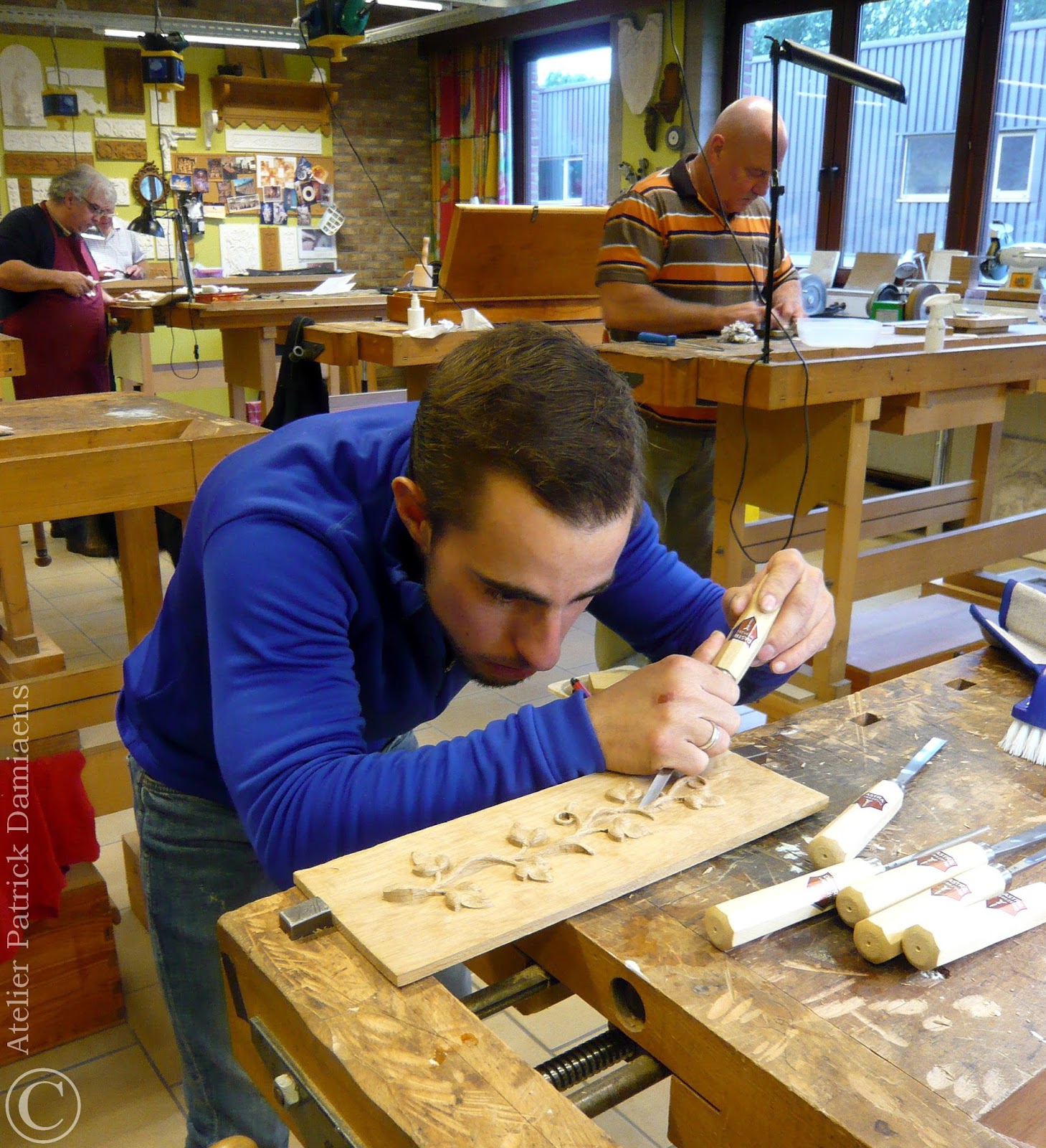 Sculpture Ornementale PATRICK DAMIAENS Cours de sculptures sur bois a