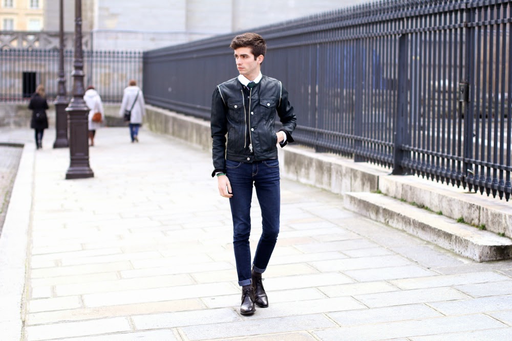 BLOG-MODE-HOMME-PREPPY-STYLE_Dries-Van-Noten_Jeans-slim_Boots-Weston-Cravate-tricot-vert_Paris-Ursul-mensfashion-dandy