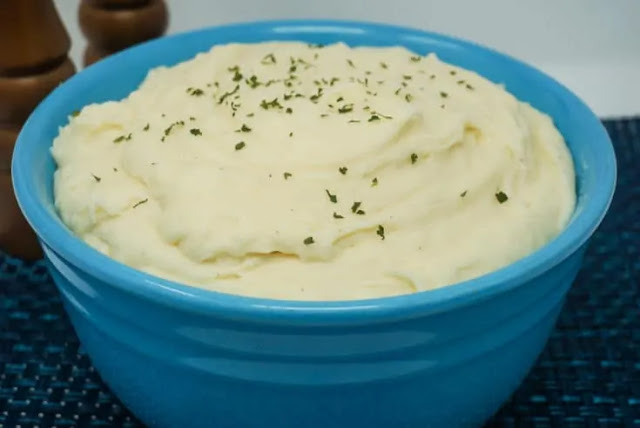 Large Batch Mashed Potatoes